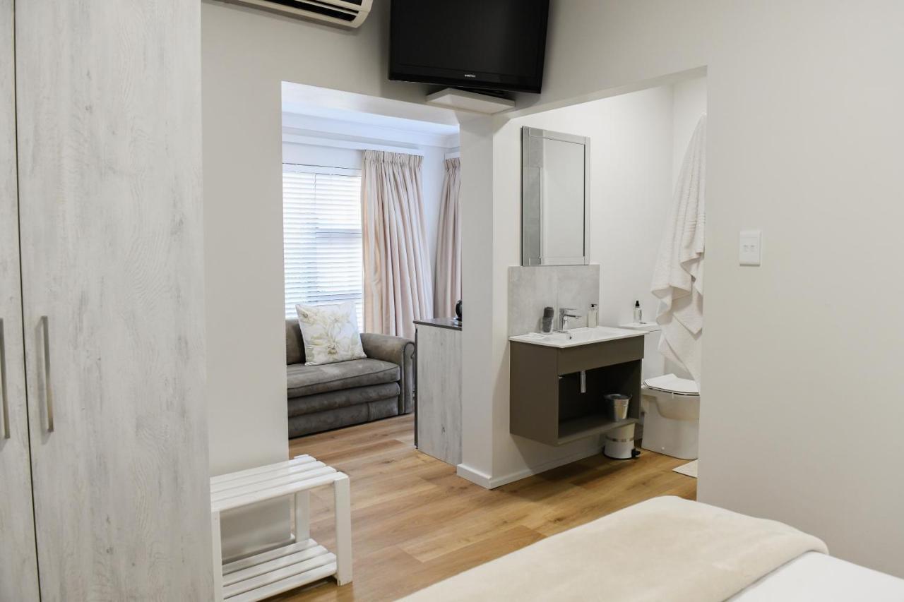 Four Palms Accommodation Дурбанвілл Екстер'єр фото
